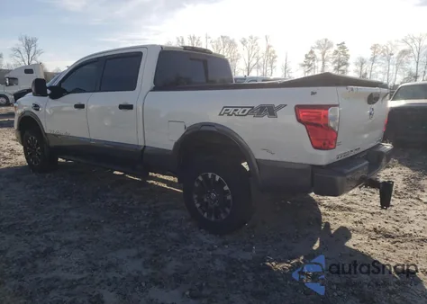 2017 Nissan Titan Xd Sl z USA, uszkodzony, nr VIN 1N6BA1F42HN571085